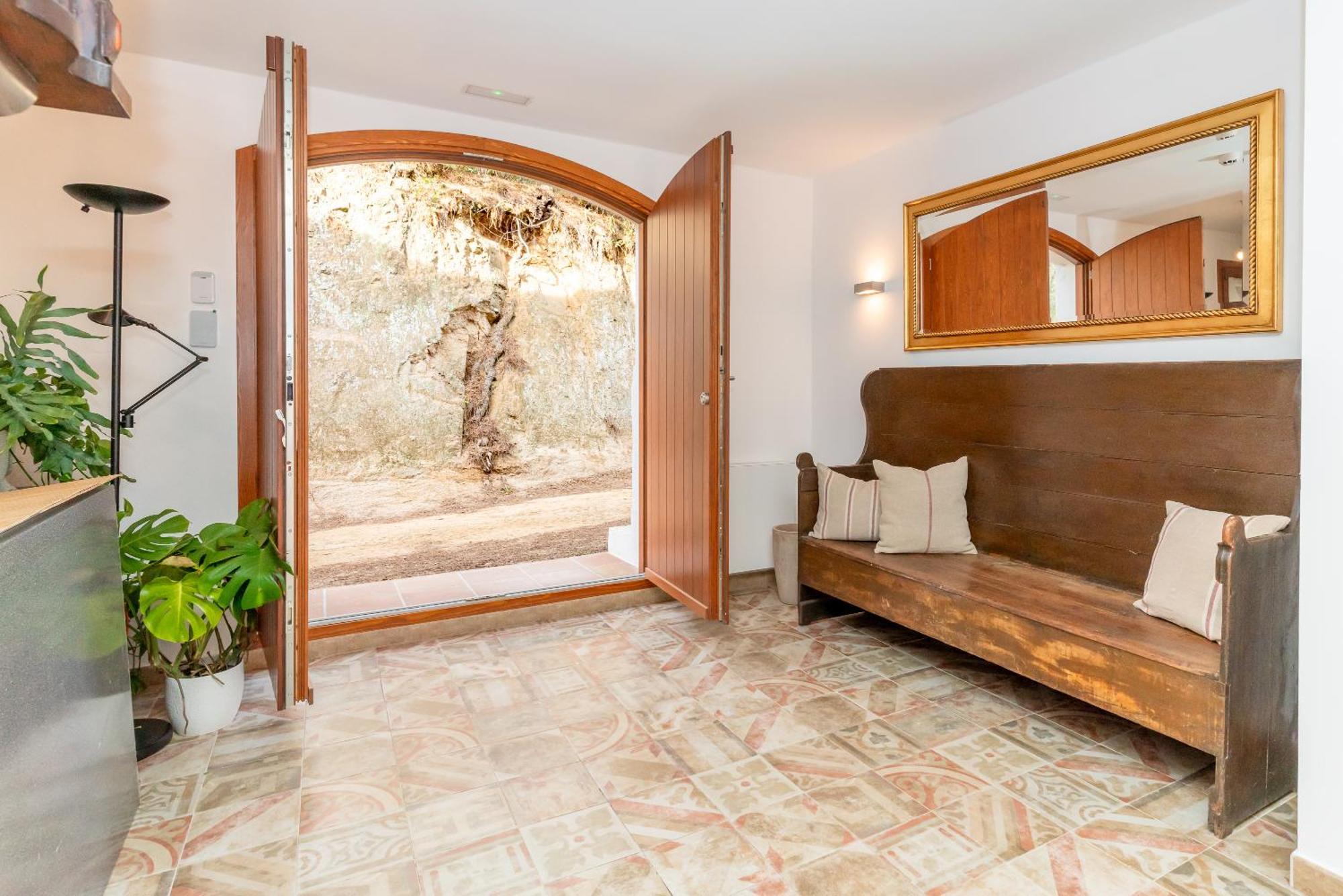 La Terraza - Grosszuegiges Appartment In Katalanischer Masia Sant Iscle De Vallalta Ngoại thất bức ảnh
