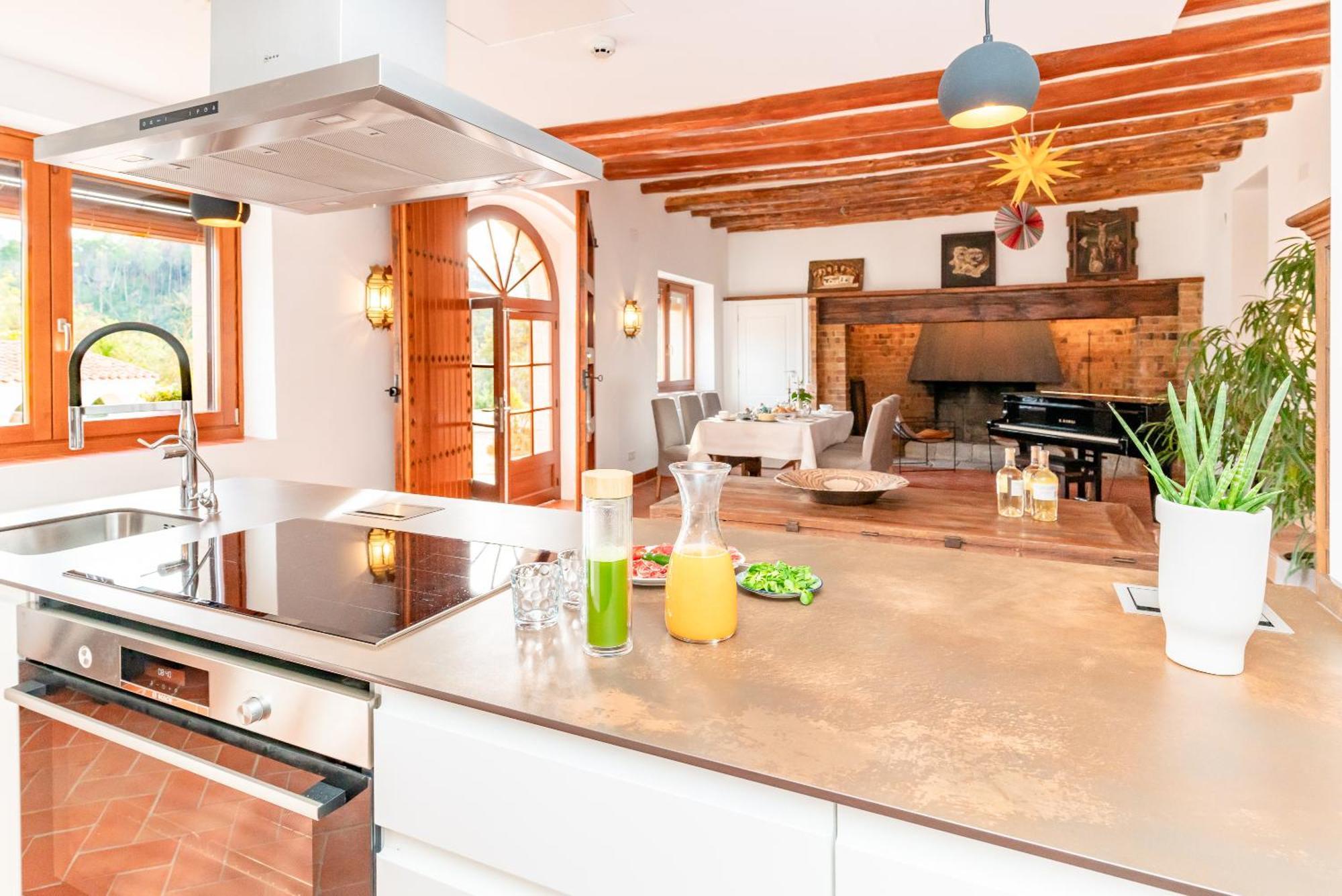 La Terraza - Grosszuegiges Appartment In Katalanischer Masia Sant Iscle De Vallalta Ngoại thất bức ảnh