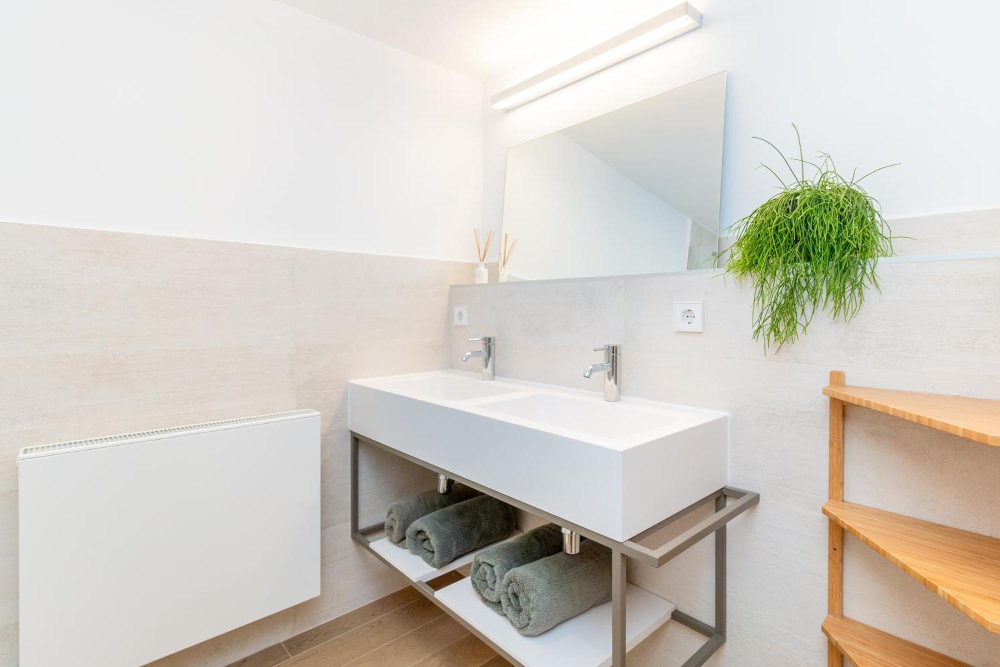 La Terraza - Grosszuegiges Appartment In Katalanischer Masia Sant Iscle De Vallalta Ngoại thất bức ảnh